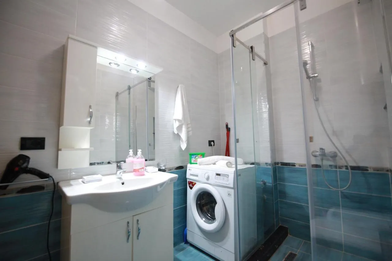 Seaview Luxury Apartment Durres 0*,