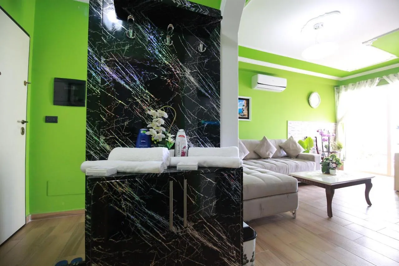 Seaview Luxury Apartment Durres 0*,